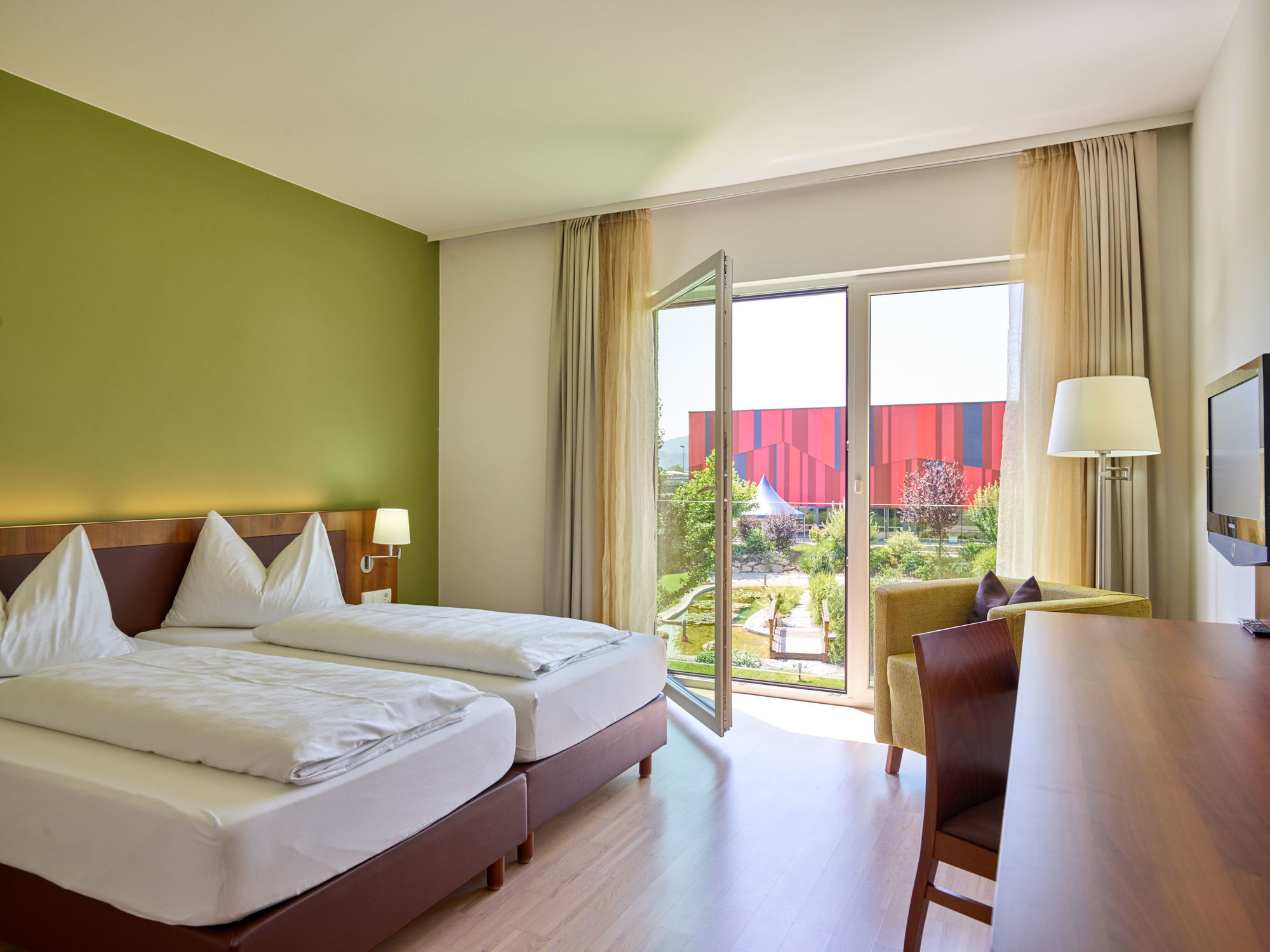 Hotel Die Zeit Санкт-Файт-ан-дер-Глан Экстерьер фото